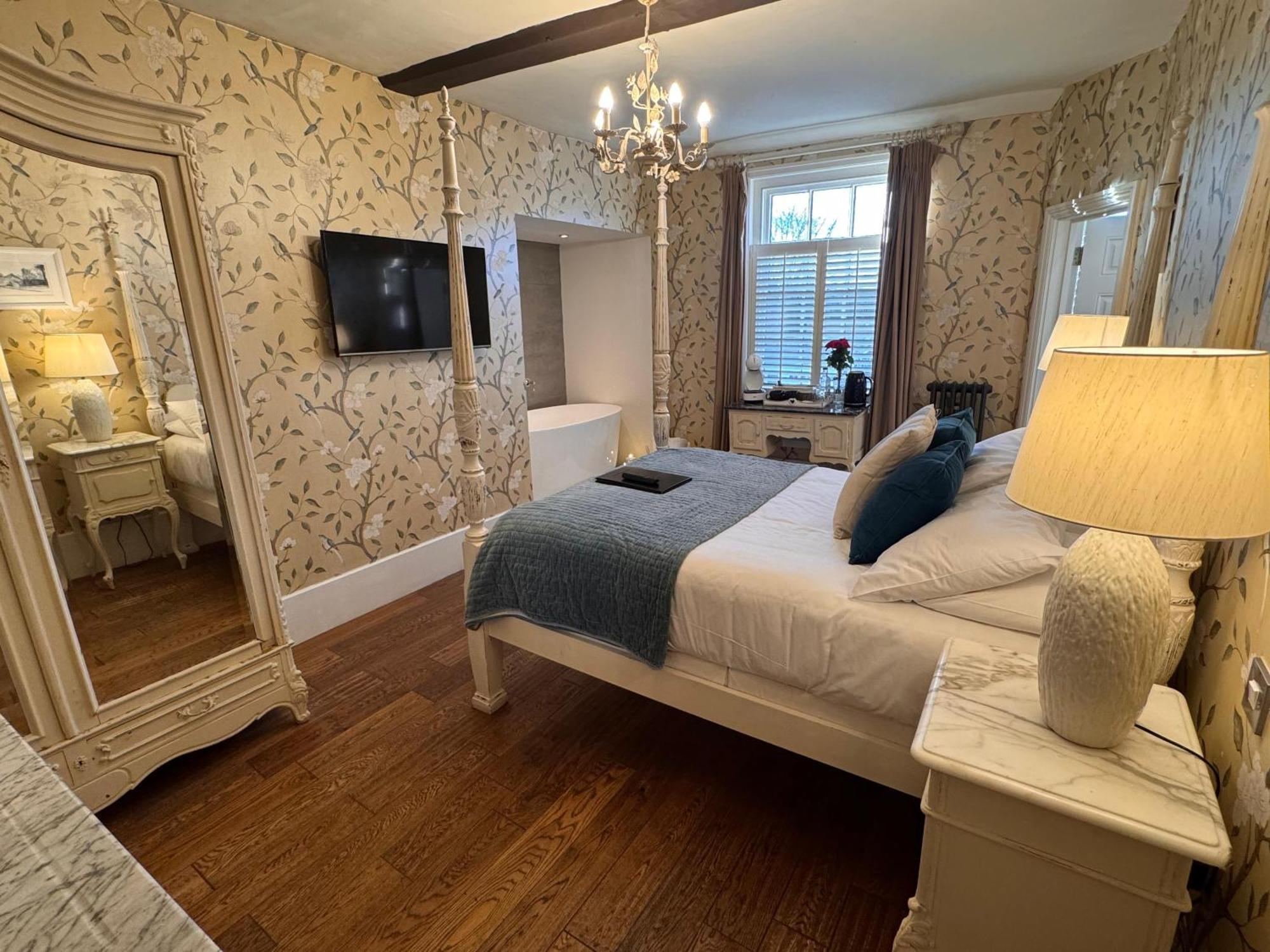 No64 The Boutique Hotel West Malling Bagian luar foto