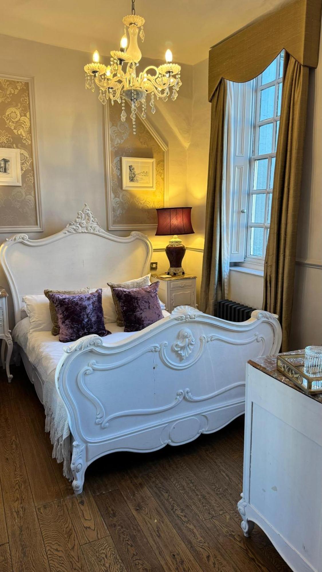 No64 The Boutique Hotel West Malling Bagian luar foto