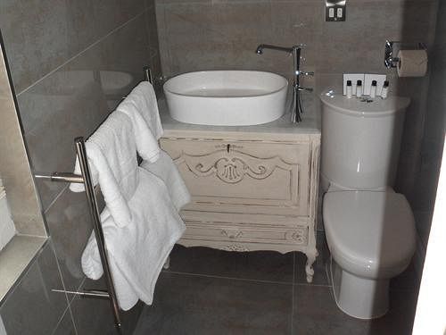 No64 The Boutique Hotel West Malling Bagian luar foto